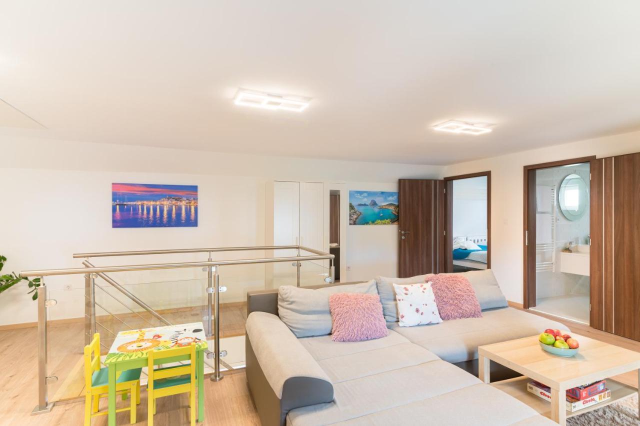 Eternity Apartmanhaz Кестхей Экстерьер фото