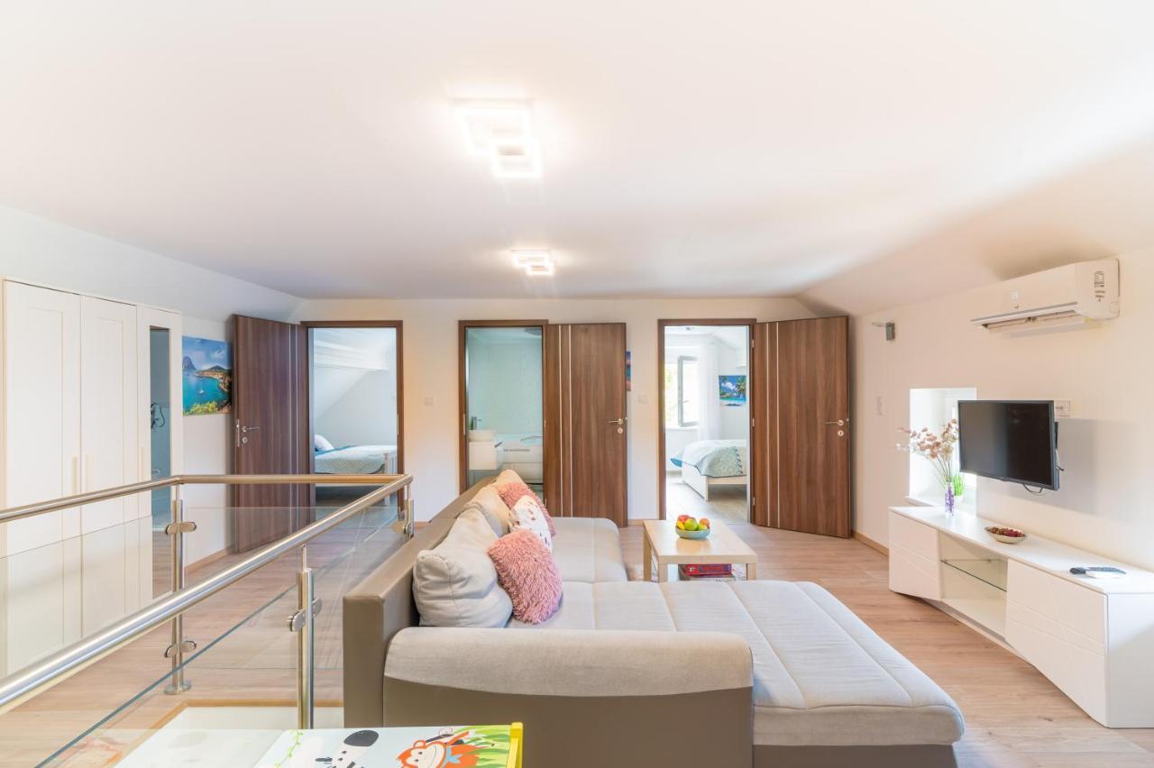 Eternity Apartmanhaz Кестхей Экстерьер фото