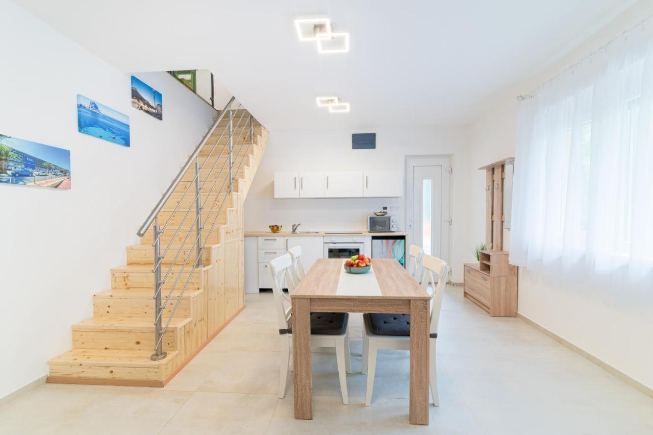 Eternity Apartmanhaz Кестхей Экстерьер фото