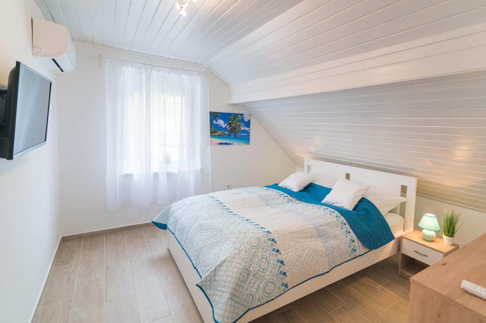 Eternity Apartmanhaz Кестхей Экстерьер фото