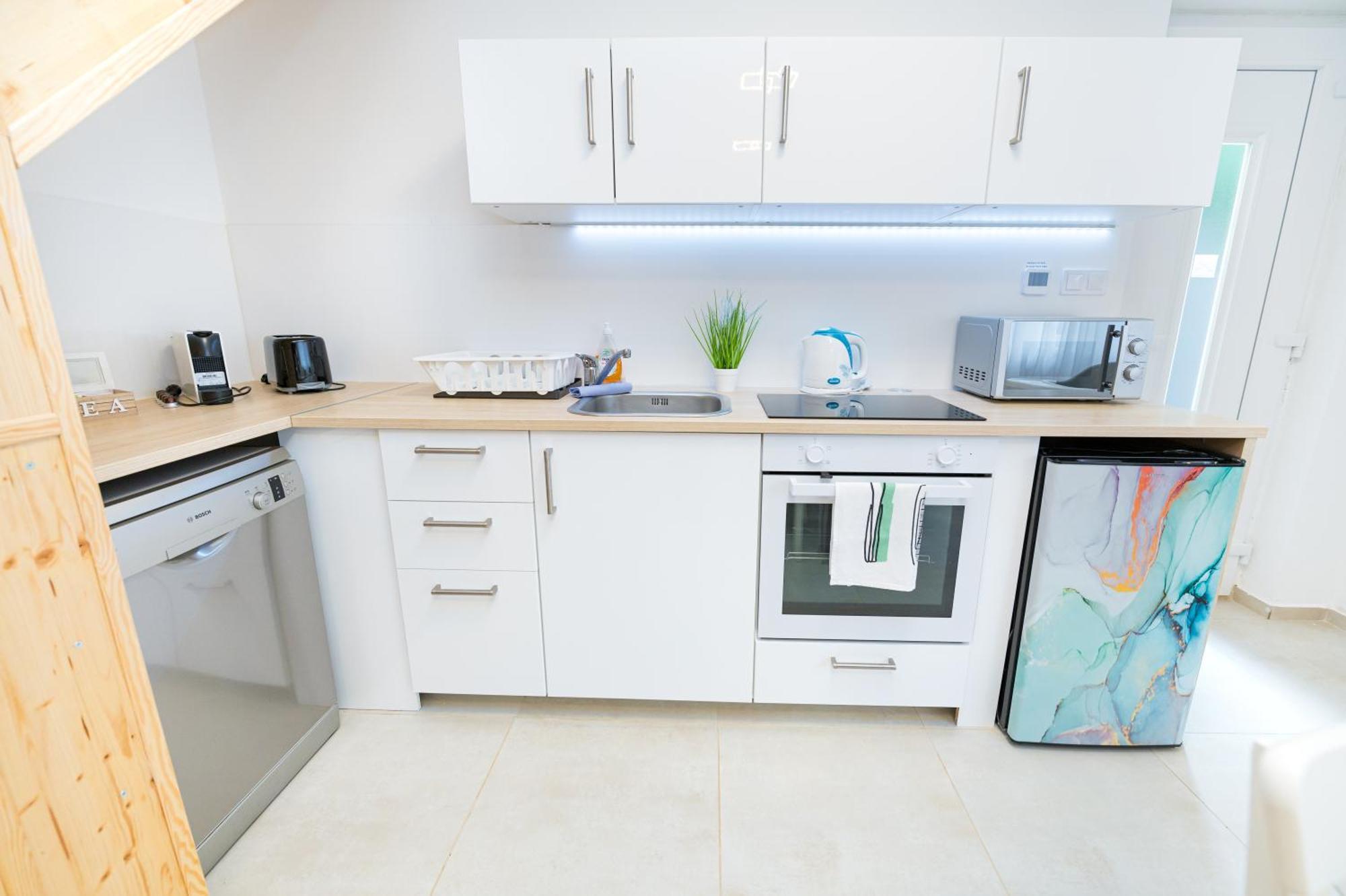 Eternity Apartmanhaz Кестхей Экстерьер фото